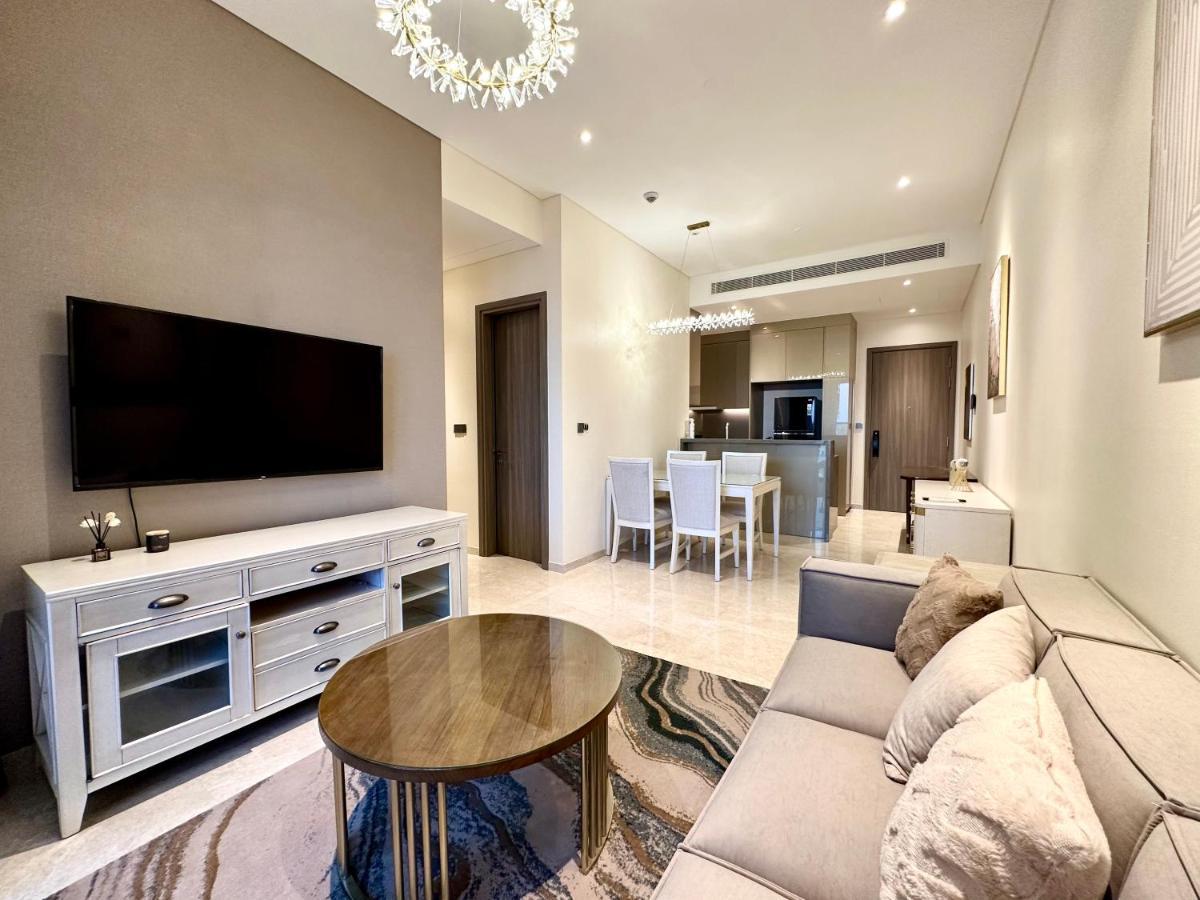 Căn hộ Luxury 2bd W Rooftop Bar & Pool In Saigon Center TP. Hồ Chí Minh