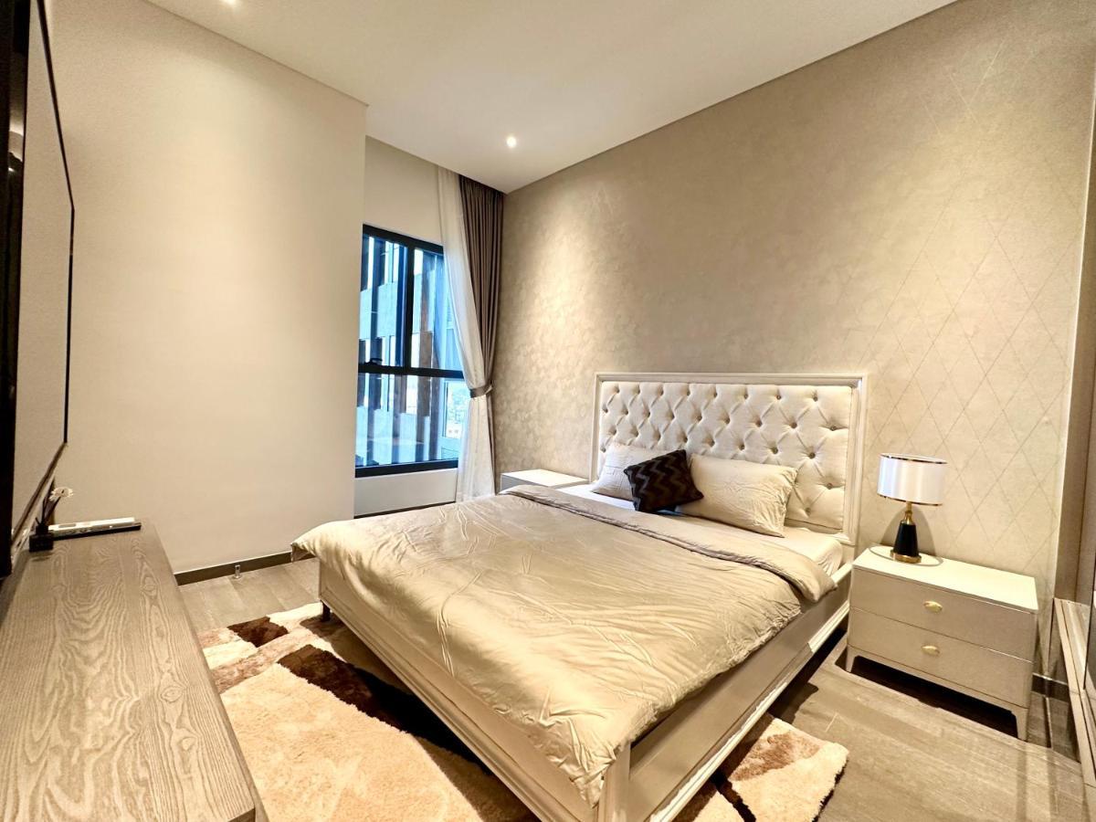 Căn hộ Luxury 2bd W Rooftop Bar & Pool In Saigon Center *