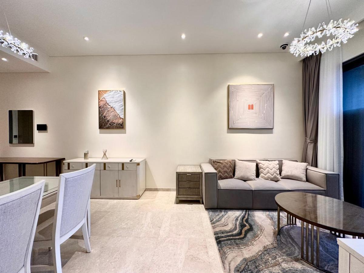 Căn hộ Luxury 2bd W Rooftop Bar & Pool In Saigon Center